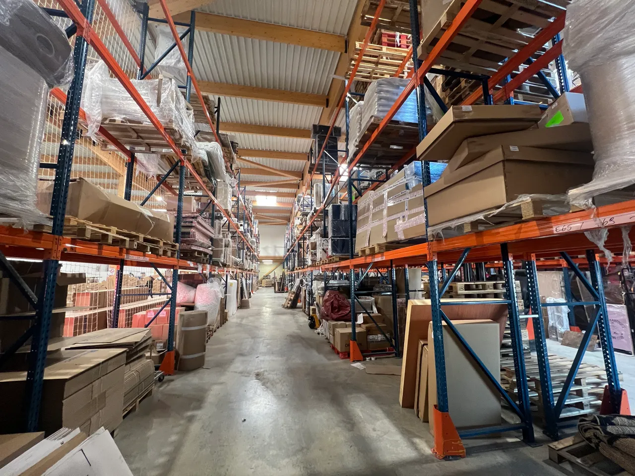logistics - Light Industrial Premises / Offices For Rent - gallery - 9