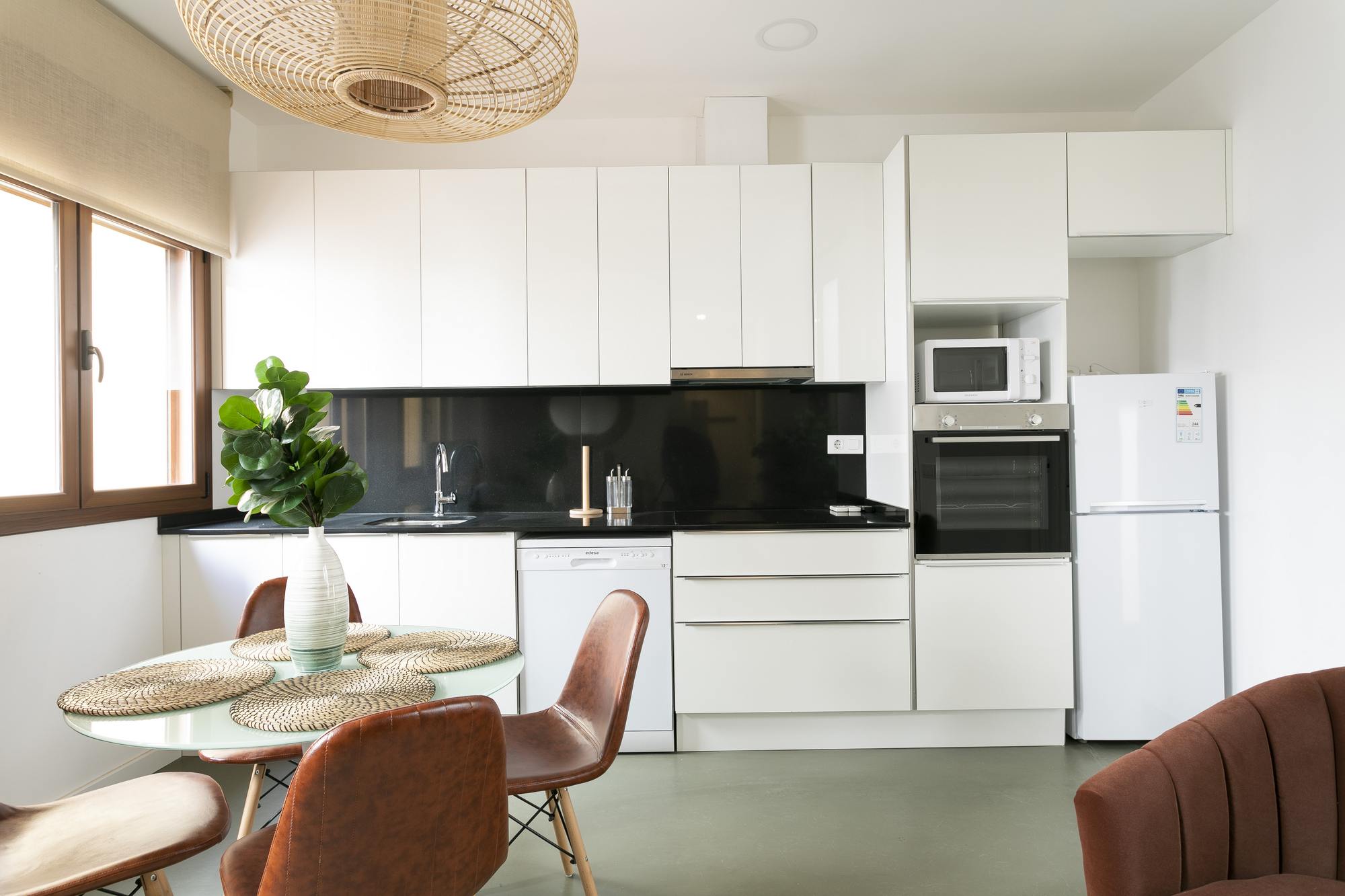 living - 85m² apartment with 7m² terrace for sale in Gótico - gallery thumbnail - 10