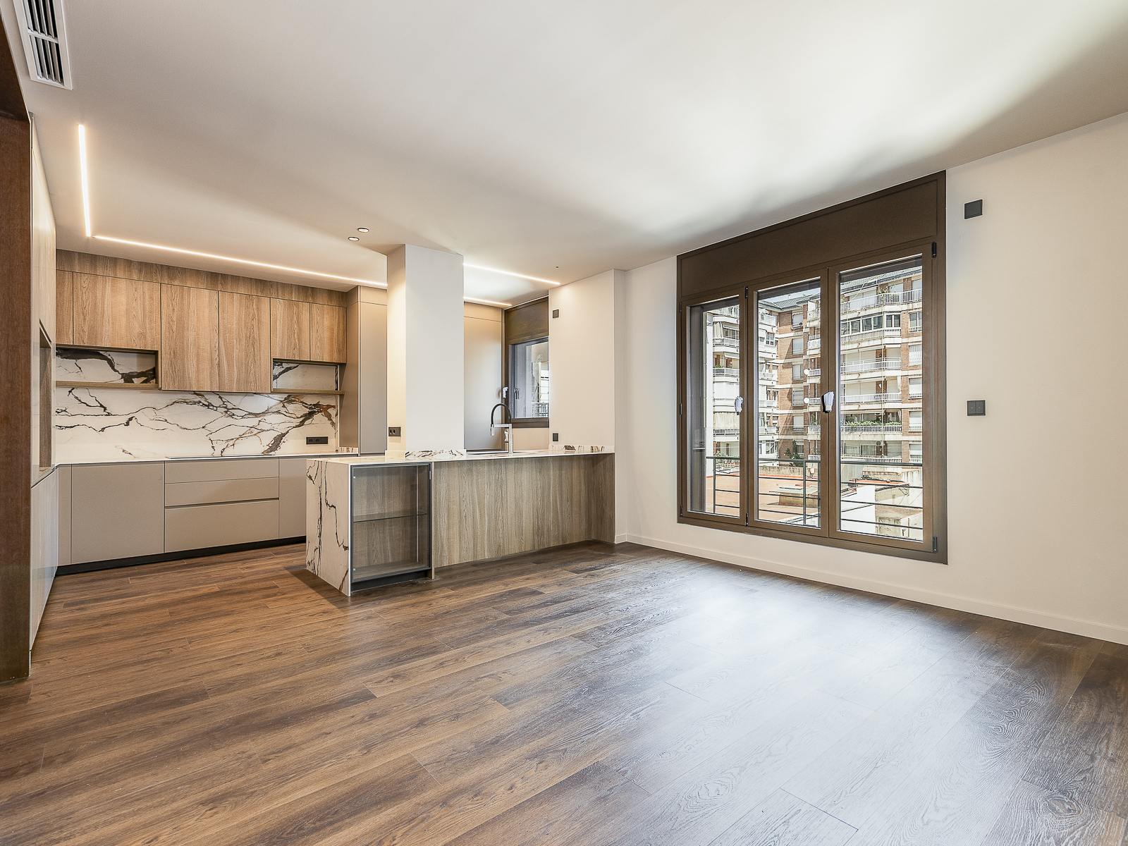 living - 148m² apartment with 8m² terrace for sale in Sant Gervasi - Galvany - gallery thumbnail - 2