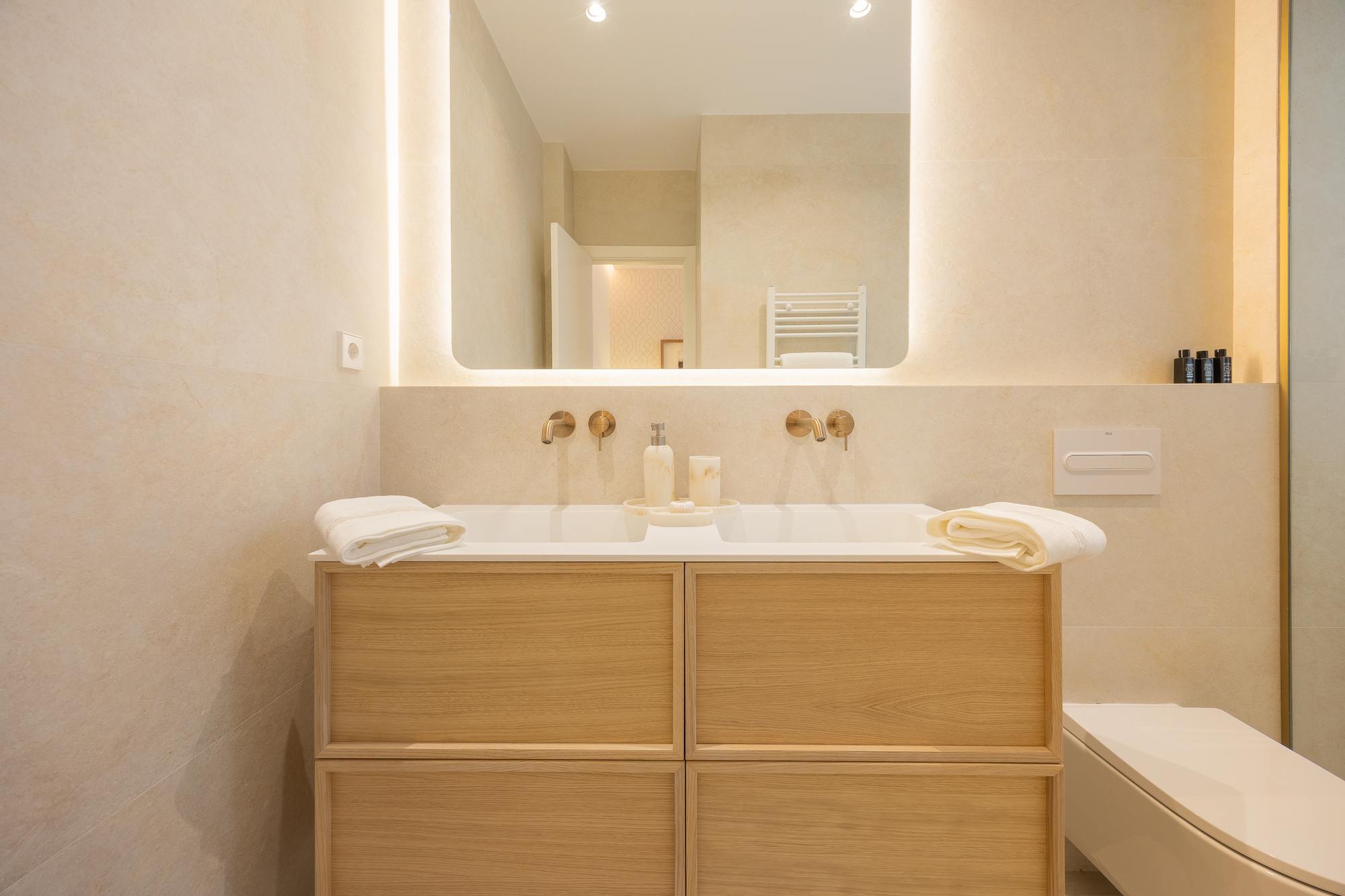 living - Piso de 103m² en venta en Castellana, Madrid - gallery thumbnail - 10