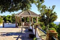 living - 208m² house / villa with 2,000m² garden for sale in Estepona City - gallery thumbnail - 4