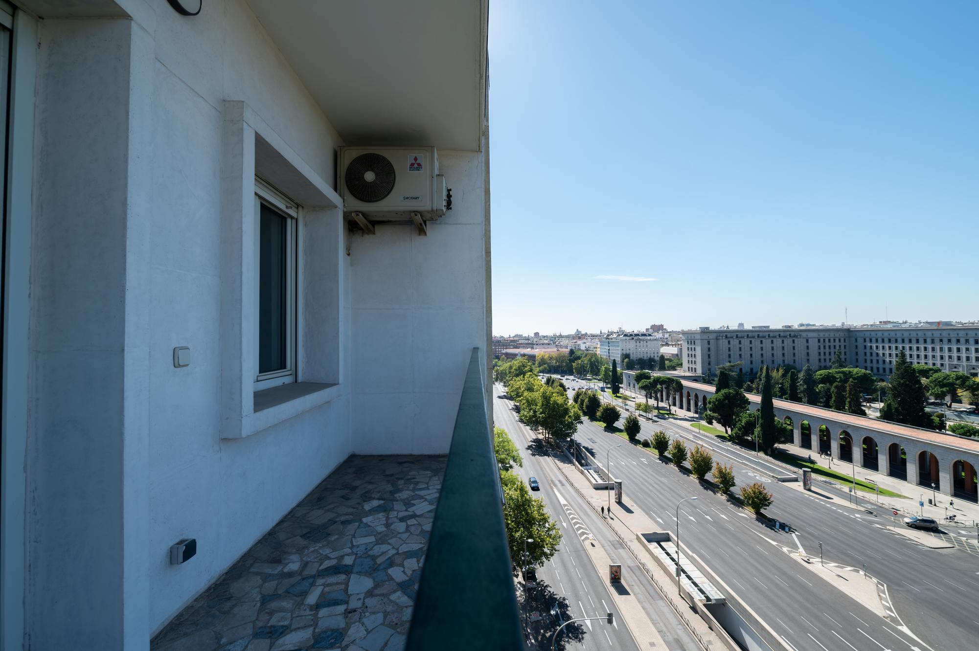 living - Piso de 235m² en venta en El Viso, Madrid - gallery thumbnail - 4