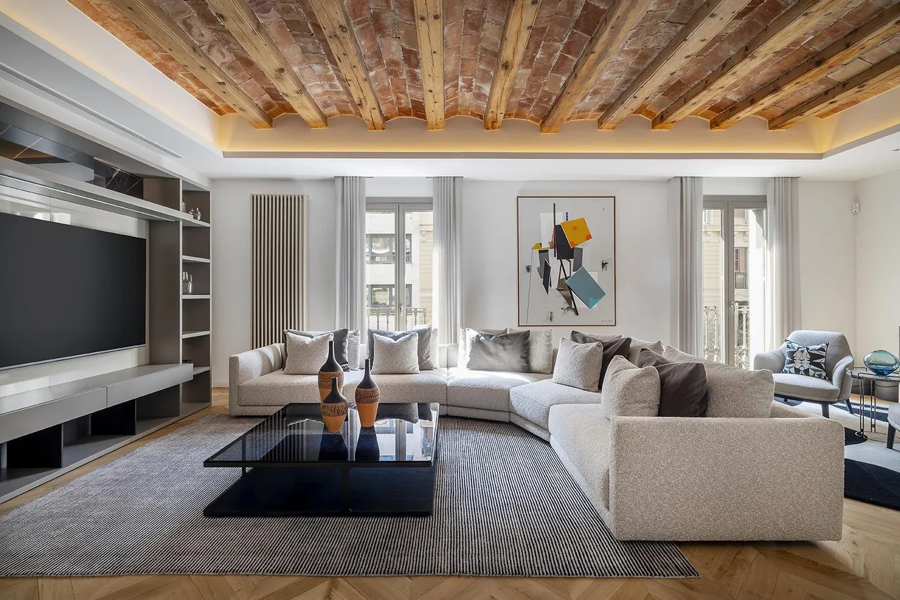 living - Piso de 183m² con 6m² terraza en venta en Eixample Derecho - gallery - 2