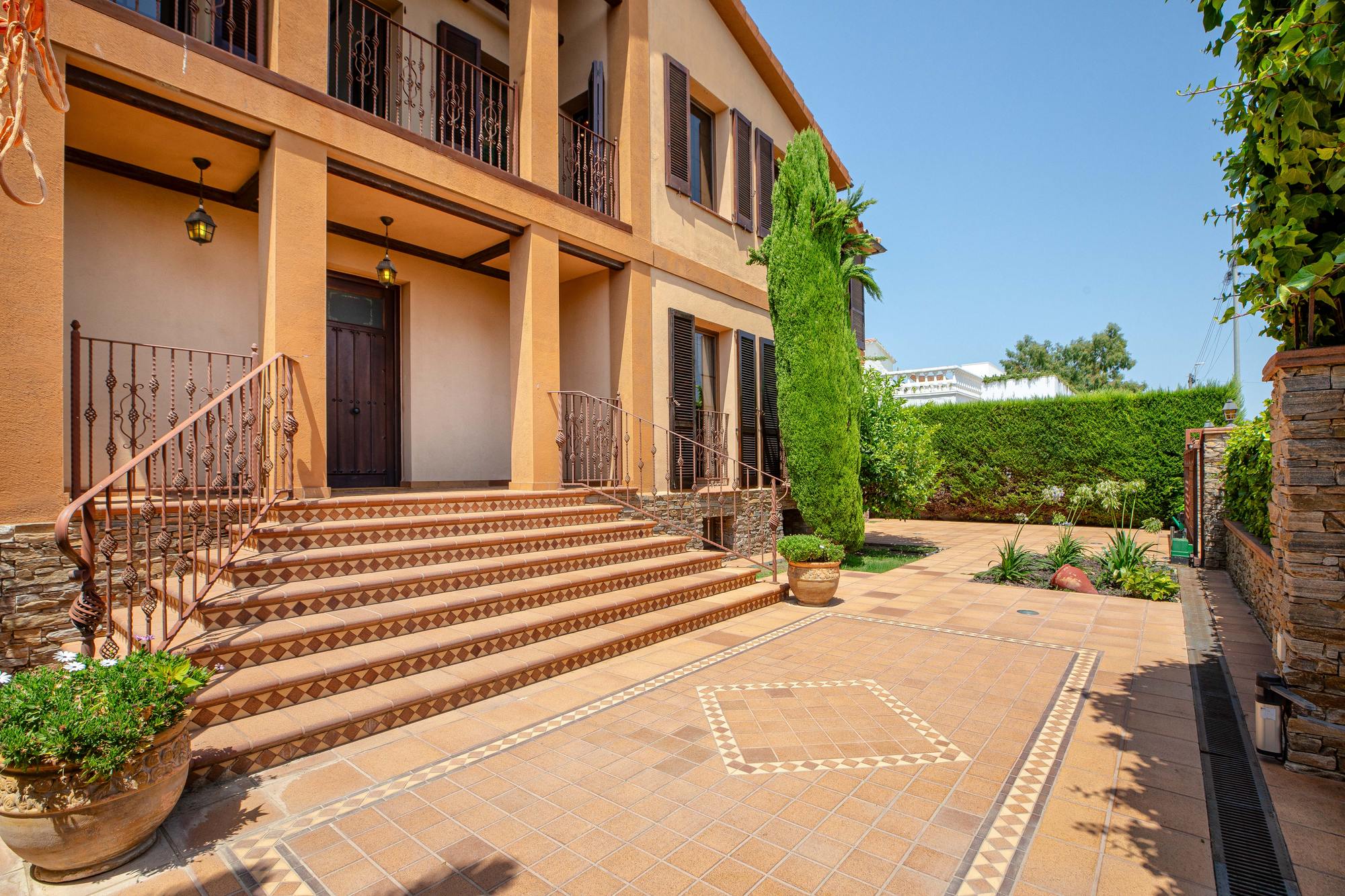 living - 584m² house / villa for sale in Empuriabrava, Costa Brava - gallery - 4