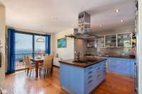 living - Casa / villa de 260m² en venta en Bahía de Rosas - gallery thumbnail - 10