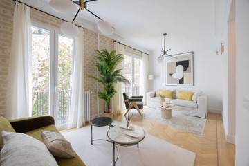 living - 103m² apartment for sale in Castellana, Madrid - featured