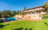 living - 1,014m² house / villa for sale in Torrelodones, Madrid - gallery thumbnail - 3