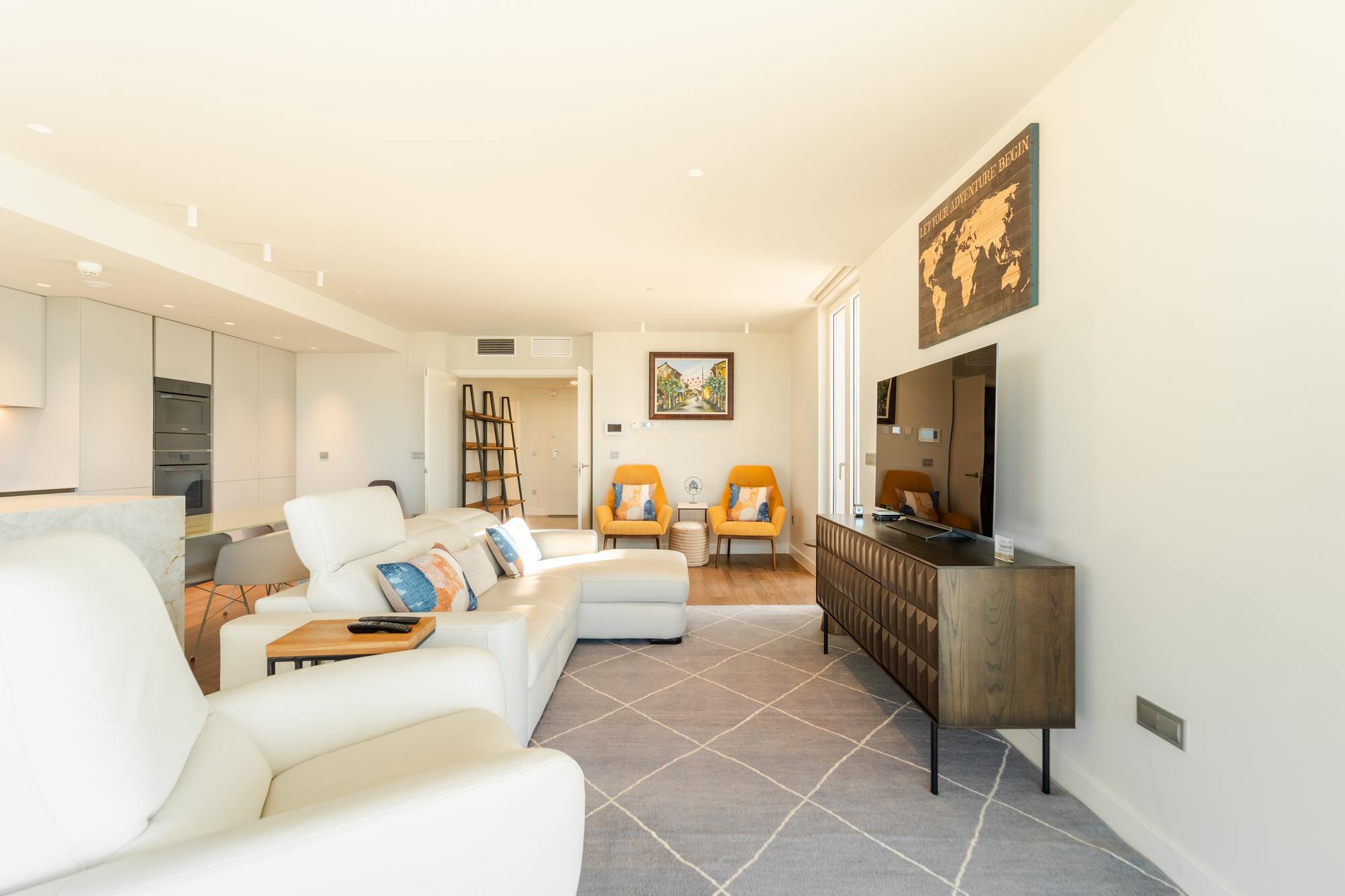 living - 280m² penthouse with 80m² terrace for sale in Palacio de Congresos - gallery thumbnail - 5