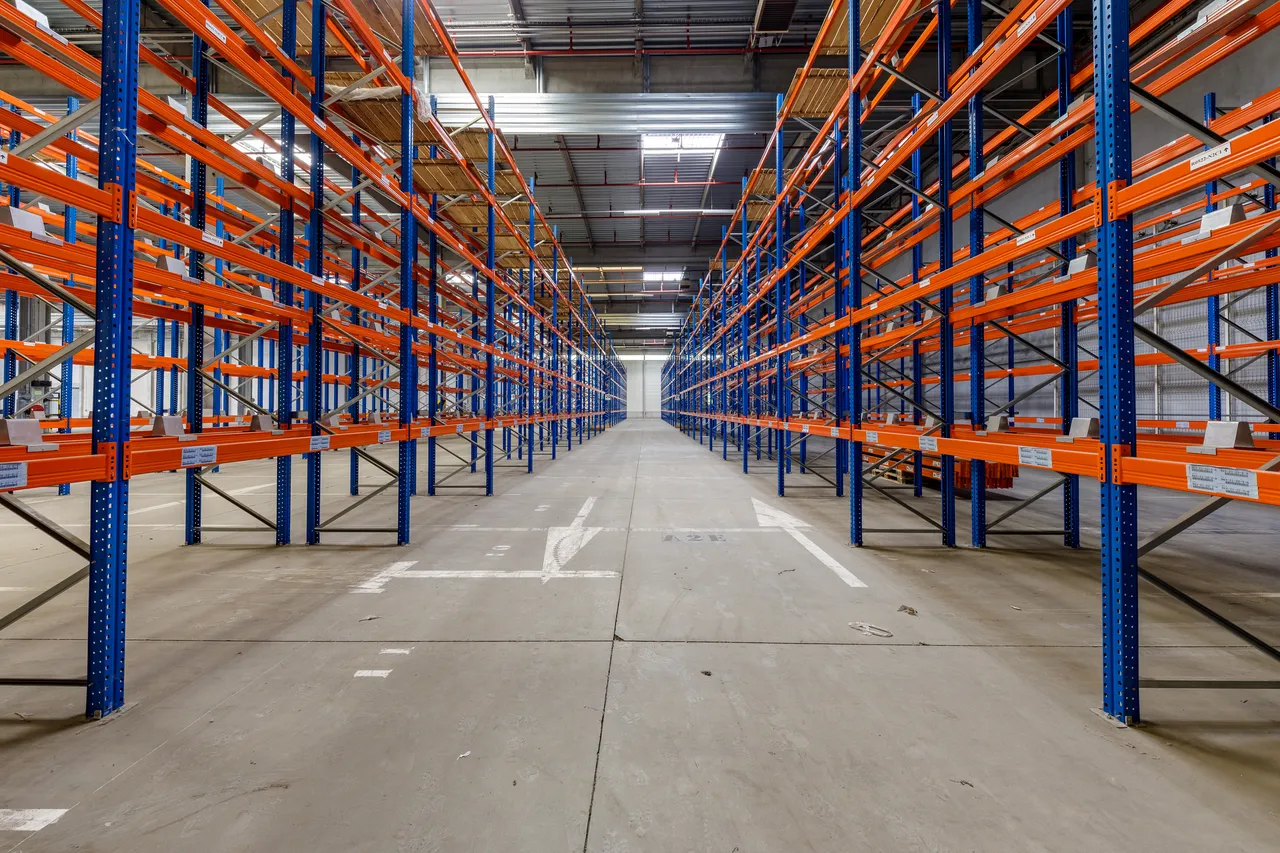 logistics - Logistics Warehouse For Rent - gallery - 6