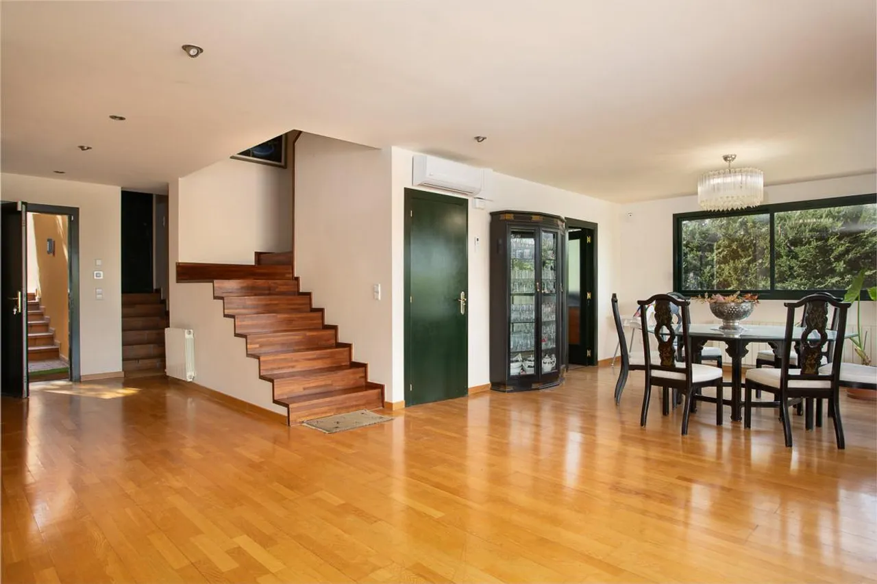 living - 459m² house / villa for sale in El Gironés, Girona - gallery - 5