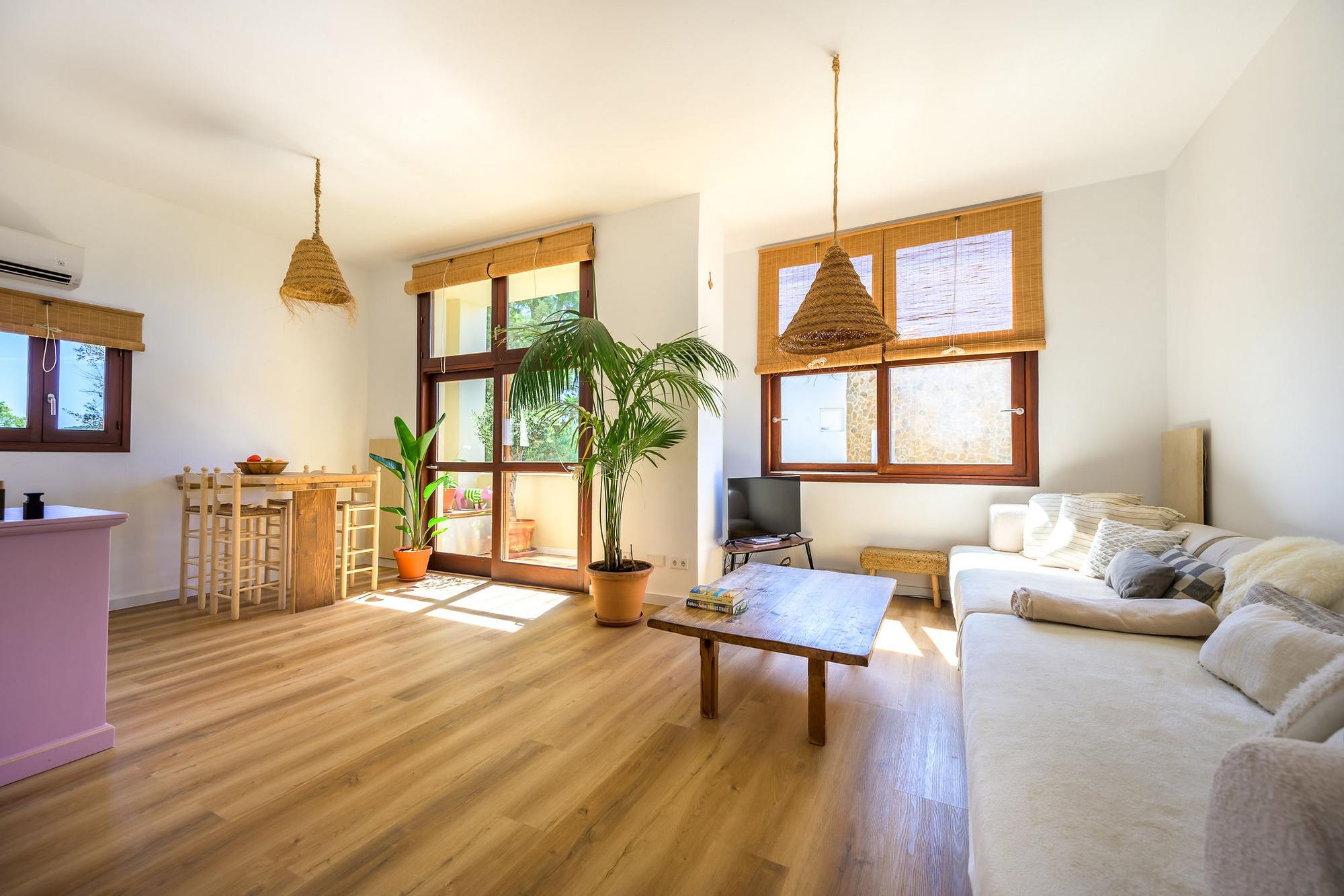 living - 154m² apartment for sale in Santa Gertrudis - gallery - 5