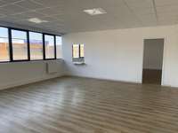 logistics - Light Industrial Premises / Offices For Rent - gallery thumbnail - 3