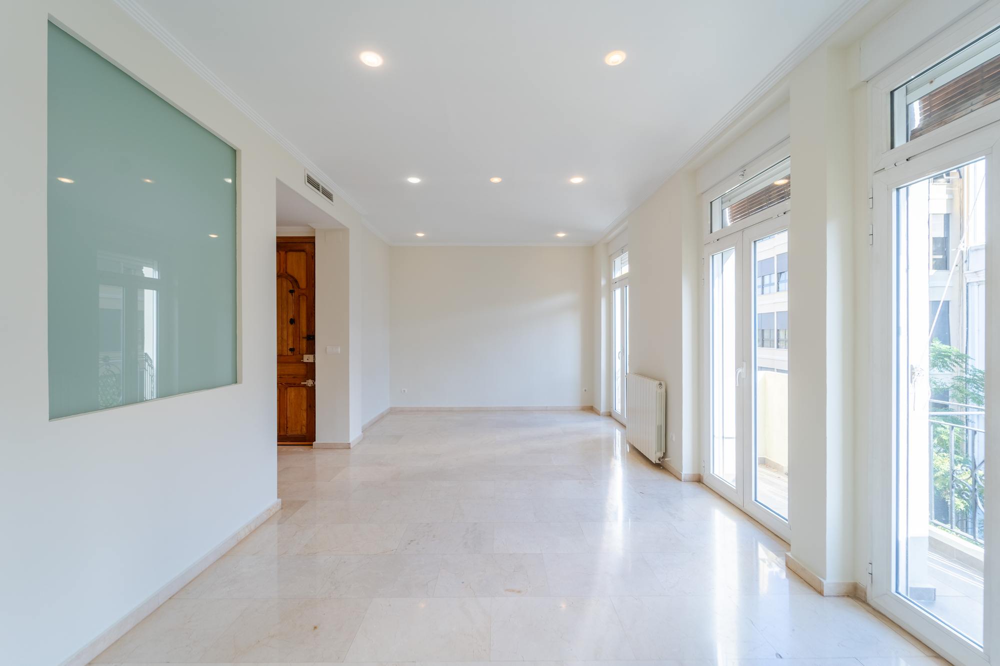 living - 113m² apartment for rent in El Pla del Remei, Valencia - gallery thumbnail - 9