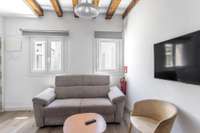 living - Piso de 95m² en alquiler en Sol, Madrid - gallery thumbnail - 3