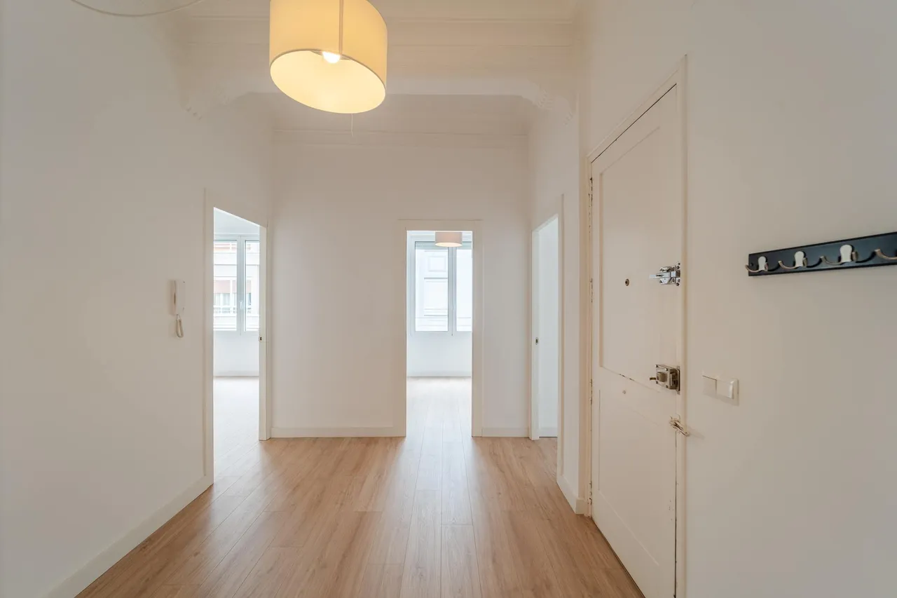 living - Piso de 139m² en alquiler en Gran Vía, Valencia - gallery - 9