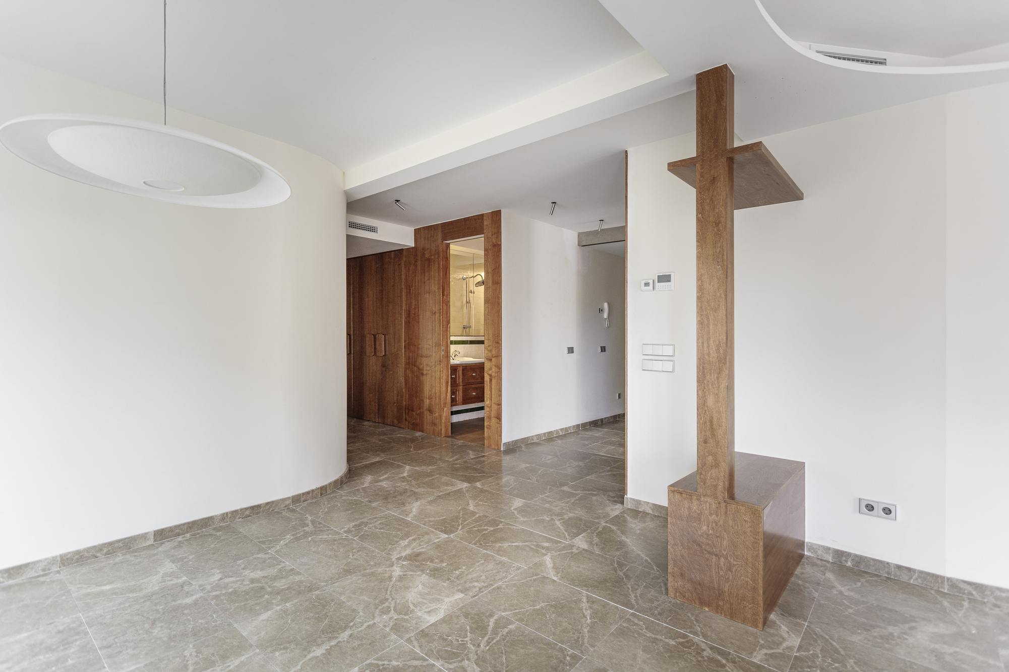 living - 130m² apartment with 20m² terrace for rent in Fuente del Berro - gallery thumbnail - 9