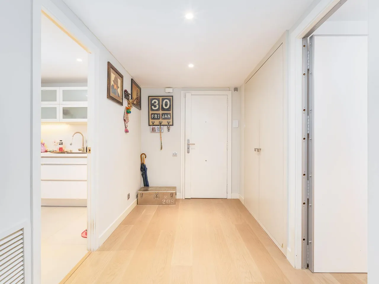 living - 320m² apartment with 25m² terrace for sale in Tres Torres - gallery - 9
