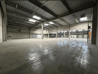 logistics - Entrepôt À Louer - gallery thumbnail - 2