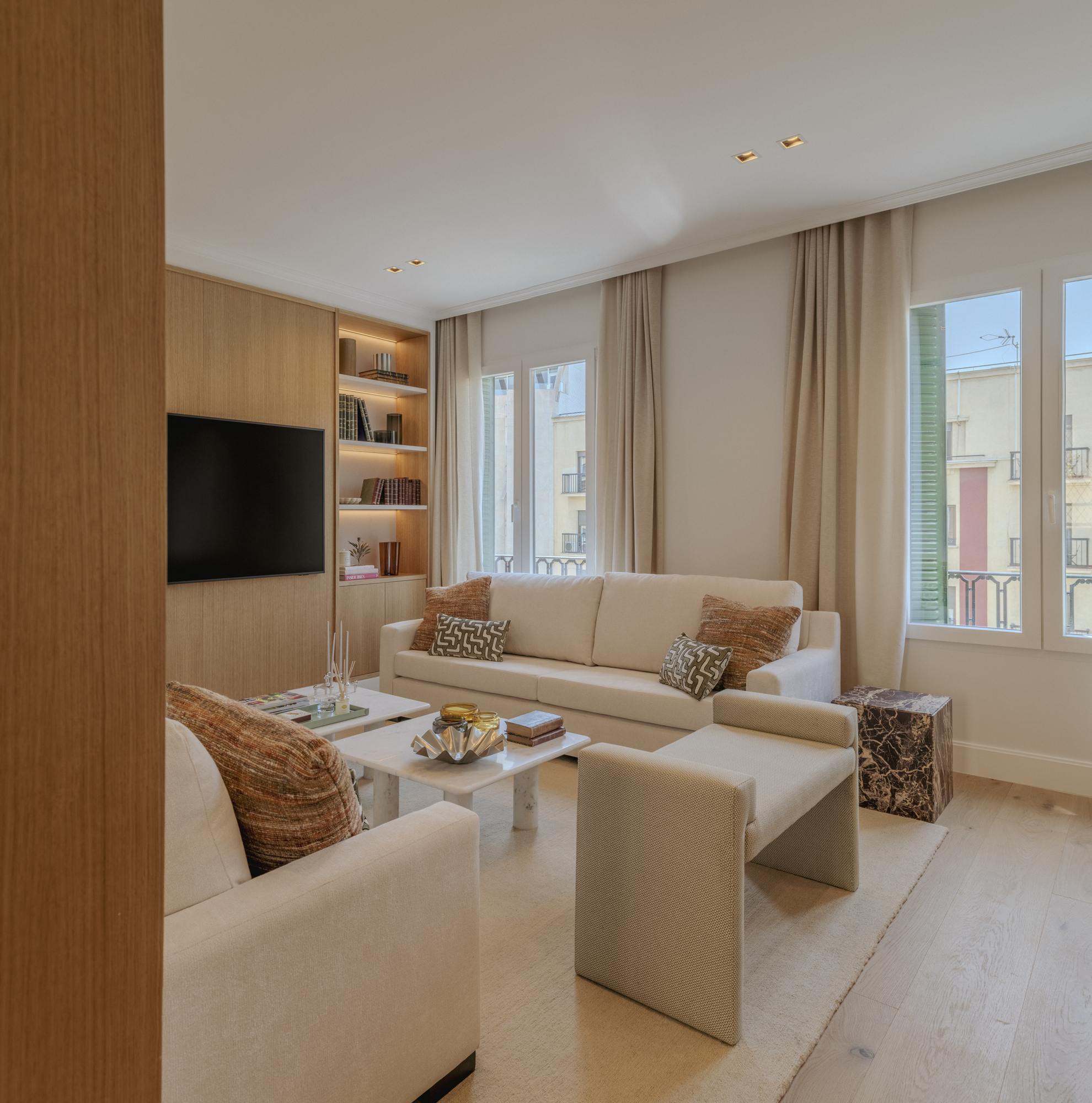 living - 187m² apartment for sale in Goya, Madrid - gallery thumbnail - 5