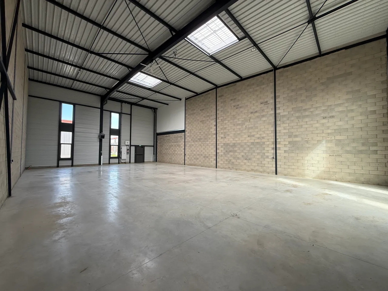 logistics - Activités / Bureaux À Louer - gallery - 5