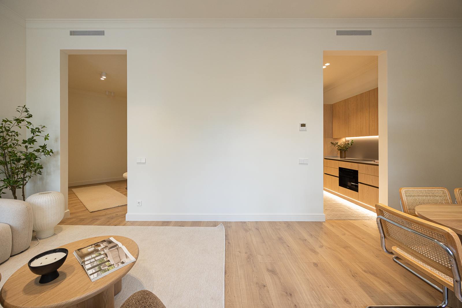 living - Piso de 122m² con 17m² terraza en venta en Eixample Izquierdo - gallery thumbnail - 9