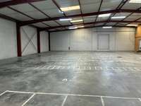 logistics - Light Industrial Premises / Offices For Rent - gallery thumbnail - 5
