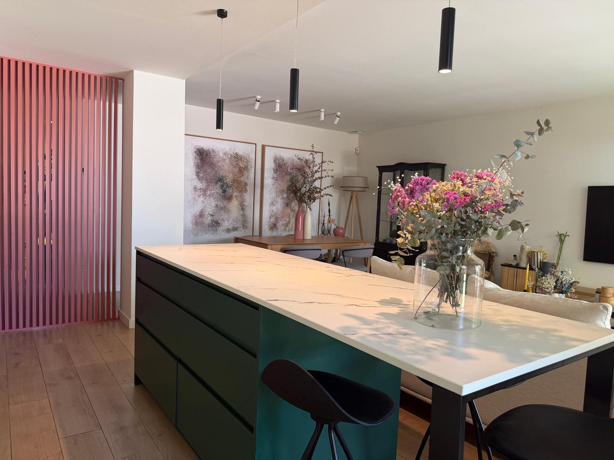 living - Piso de 176m² con 50m² de jardín en alquiler en Las Rozas - gallery thumbnail - 1