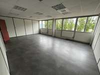 logistics - Light Industrial Premises / Offices For Rent - gallery thumbnail - 10