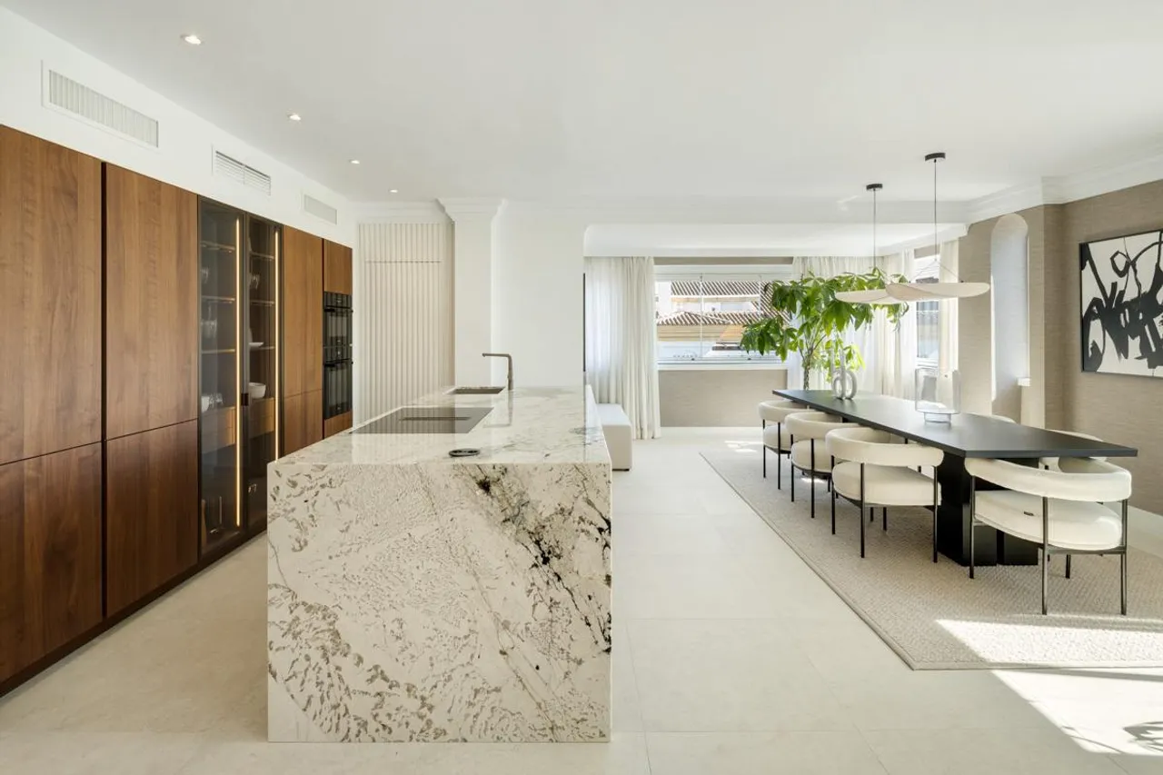 living - Piso de 231m² con 60m² terraza en venta en Milla de Oro - gallery - 5