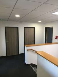 logistics - Activités / Bureaux À Louer - gallery thumbnail - 6