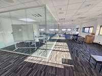logistics - Activités / Bureaux À Louer - gallery thumbnail - 3