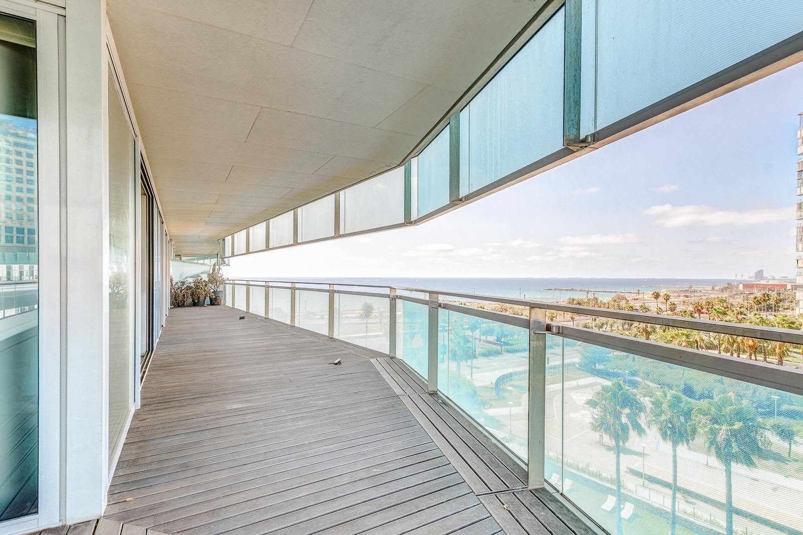 living - Piso de 121m² con 67m² terraza en venta en Diagonal Mar - gallery thumbnail - 4