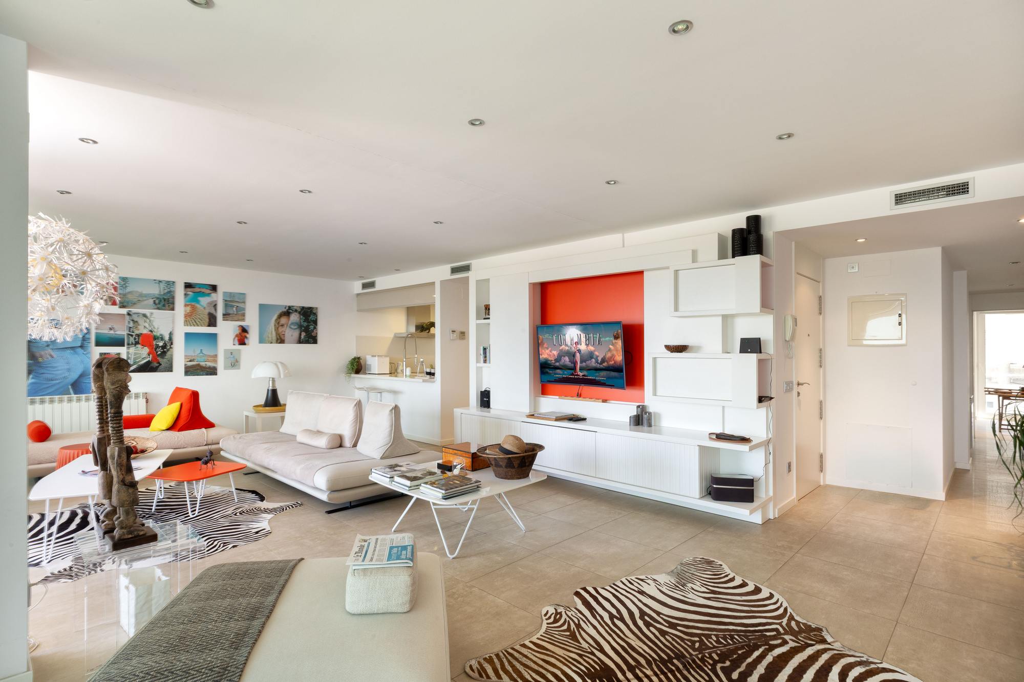 living - Piso de 186m² en venta en Bahía de Rosas, Costa Brava - gallery thumbnail - 6