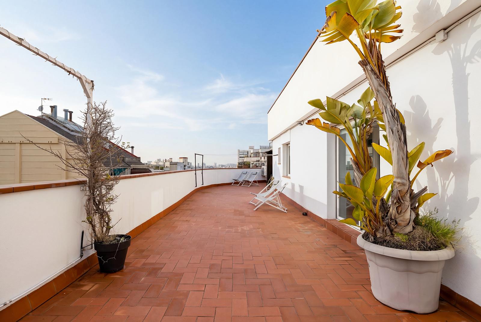 living - Piso de 73m² con 83m² terraza en alquiler en Gràcia - gallery thumbnail - 9
