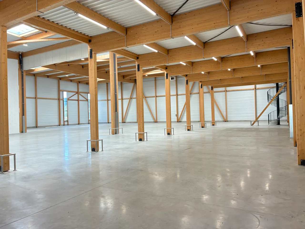logistics - Activités / Bureaux À Louer - gallery - 9