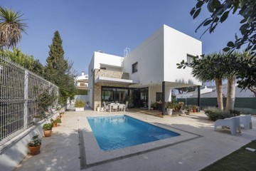 living - 298m² house / villa for sale in Godella / Rocafort - featured