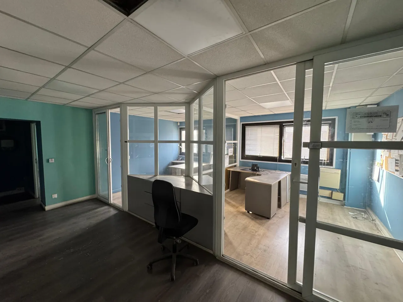 logistics - Light Industrial Premises / Offices For Rent - gallery - 10