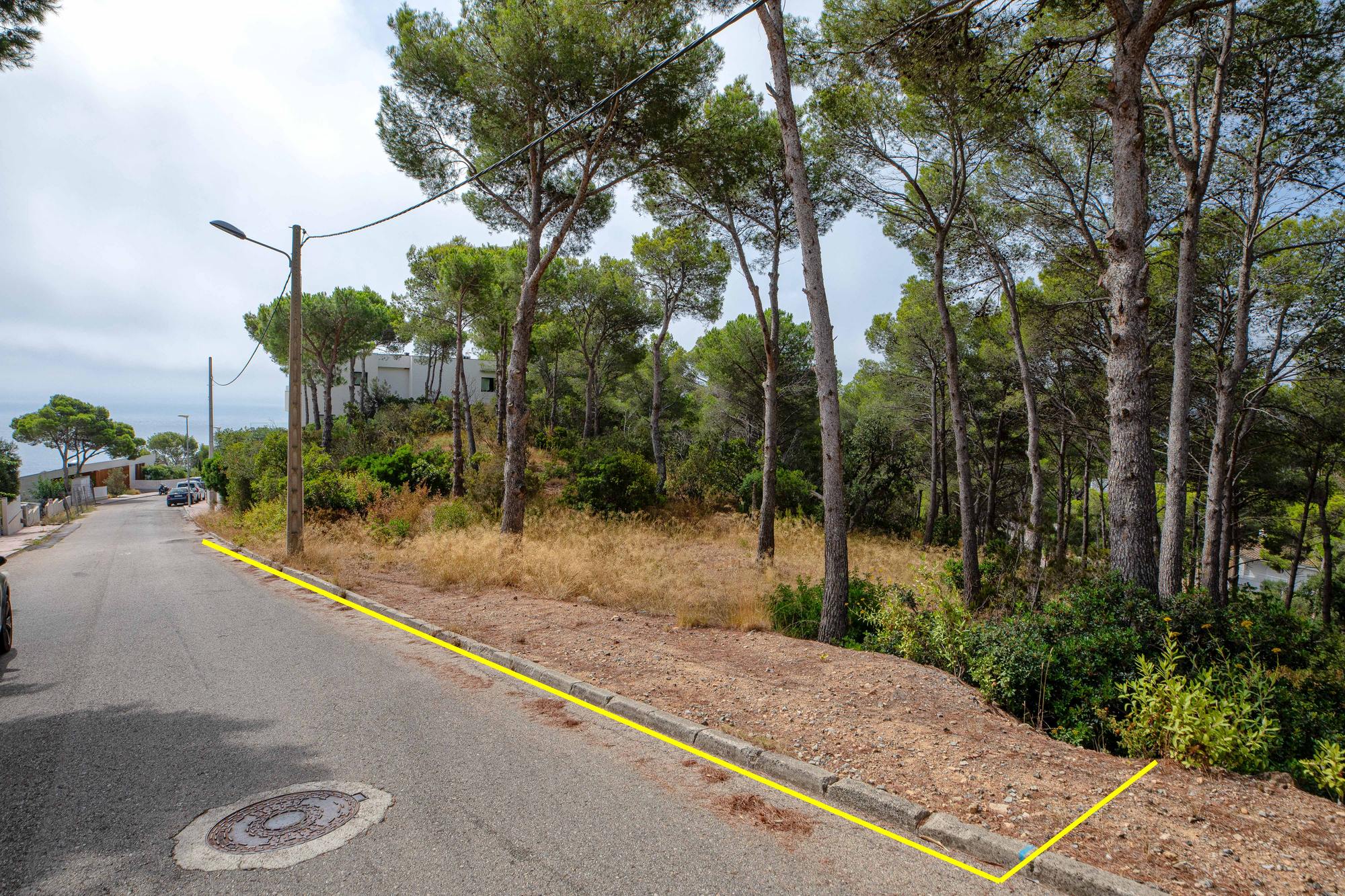 living - Parcela de 1,610m² en venta en Tamariu, Costa Brava - gallery - 8