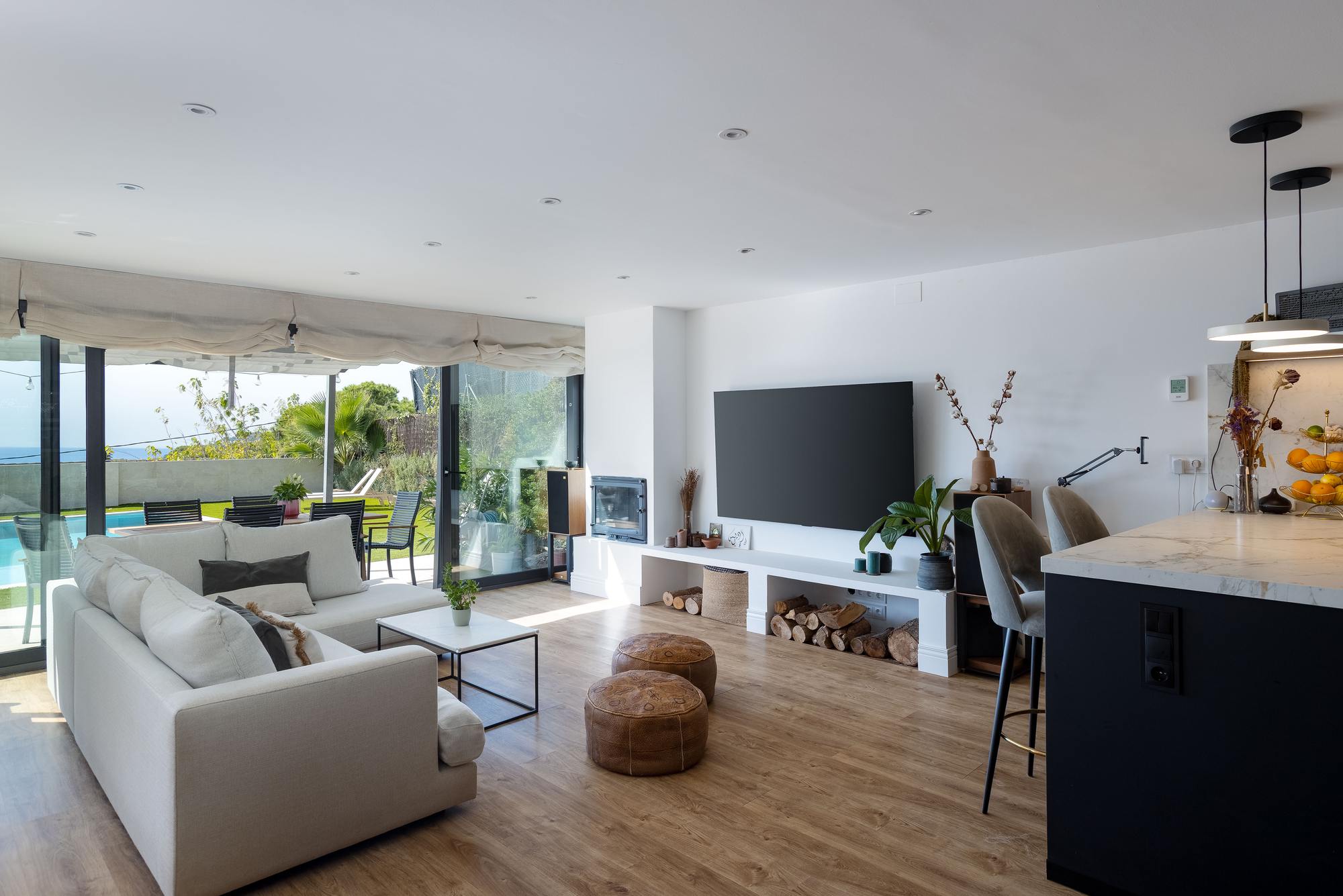 living - 262m² house / villa for sale in Alella, Barcelona - gallery thumbnail - 9