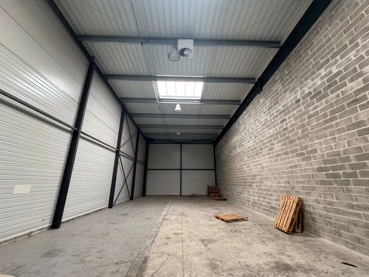 logistics - Activités / Bureaux À Louer - gallery - 3