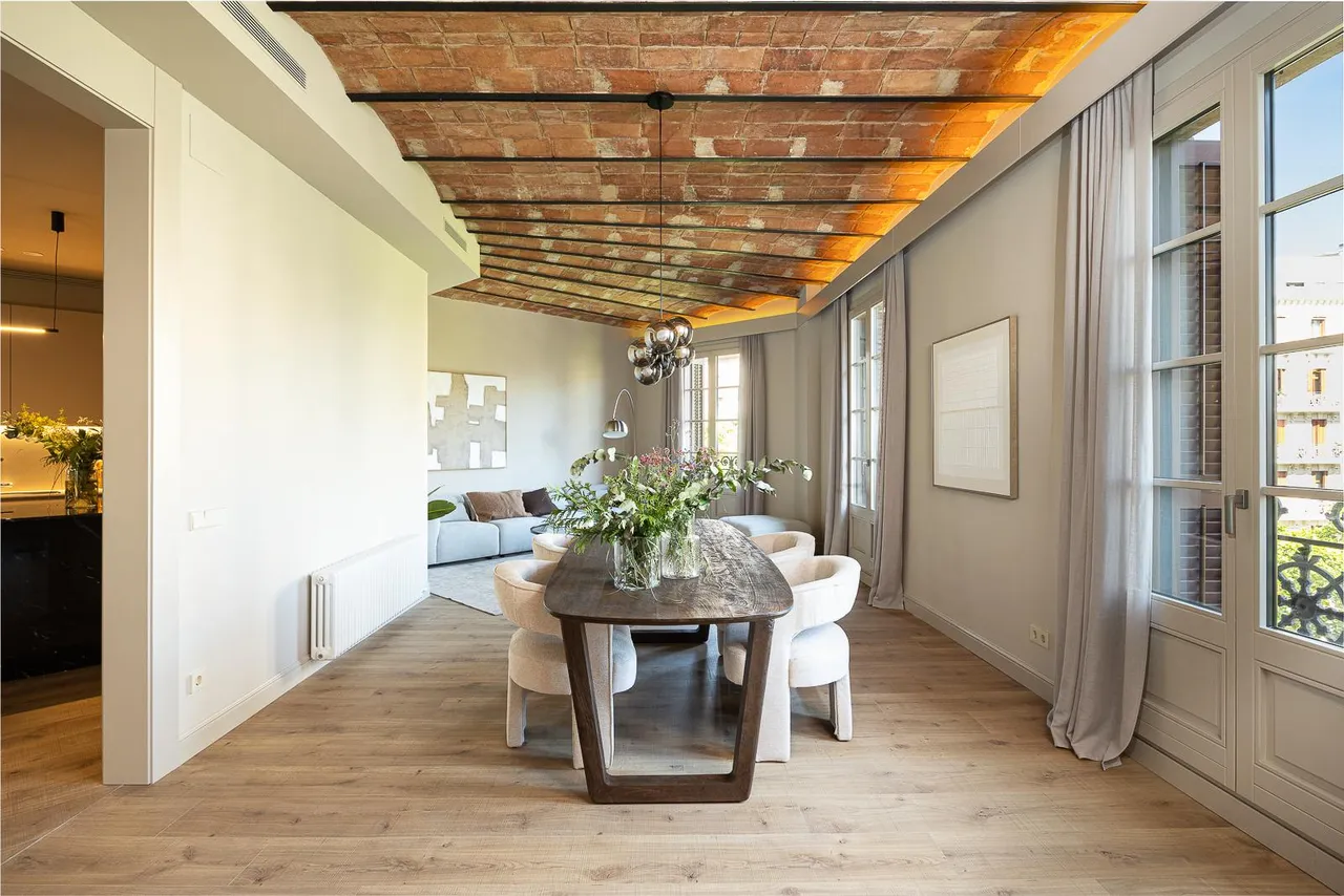 living - 189m² apartment with 6m² terrace for sale in Eixample Right - gallery - 3