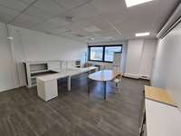 logistics - Light Industrial Premises / Offices For Rent - gallery thumbnail - 10