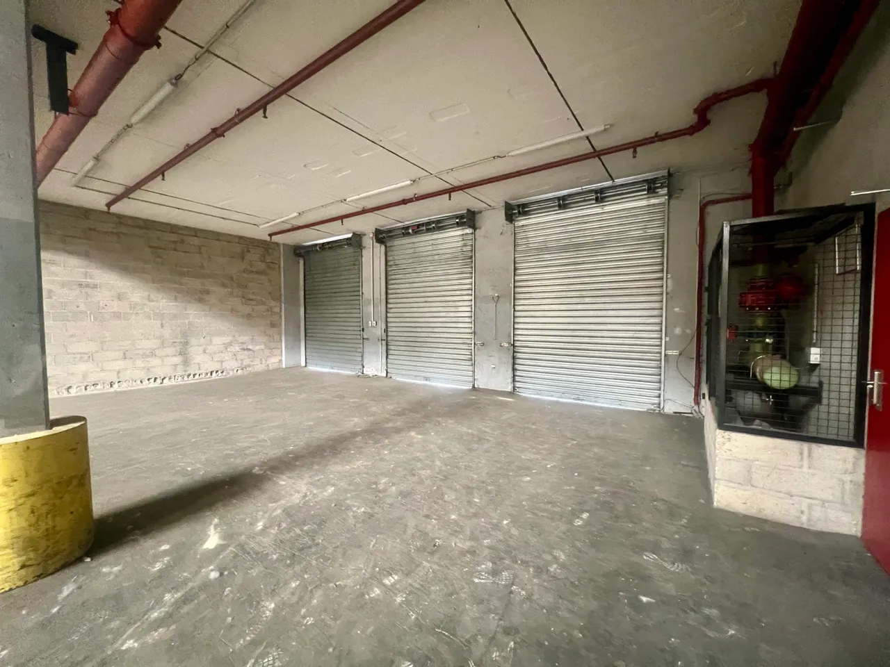 logistics - Warehouse / Offices For Rent - gallery - 5