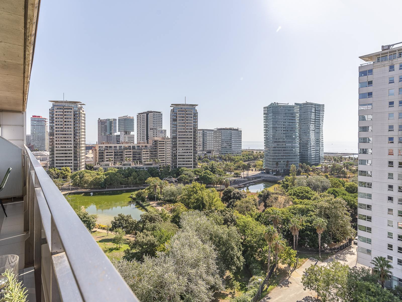 living - 105m² apartment with 10m² terrace for sale in Diagonal Mar - gallery thumbnail - 3