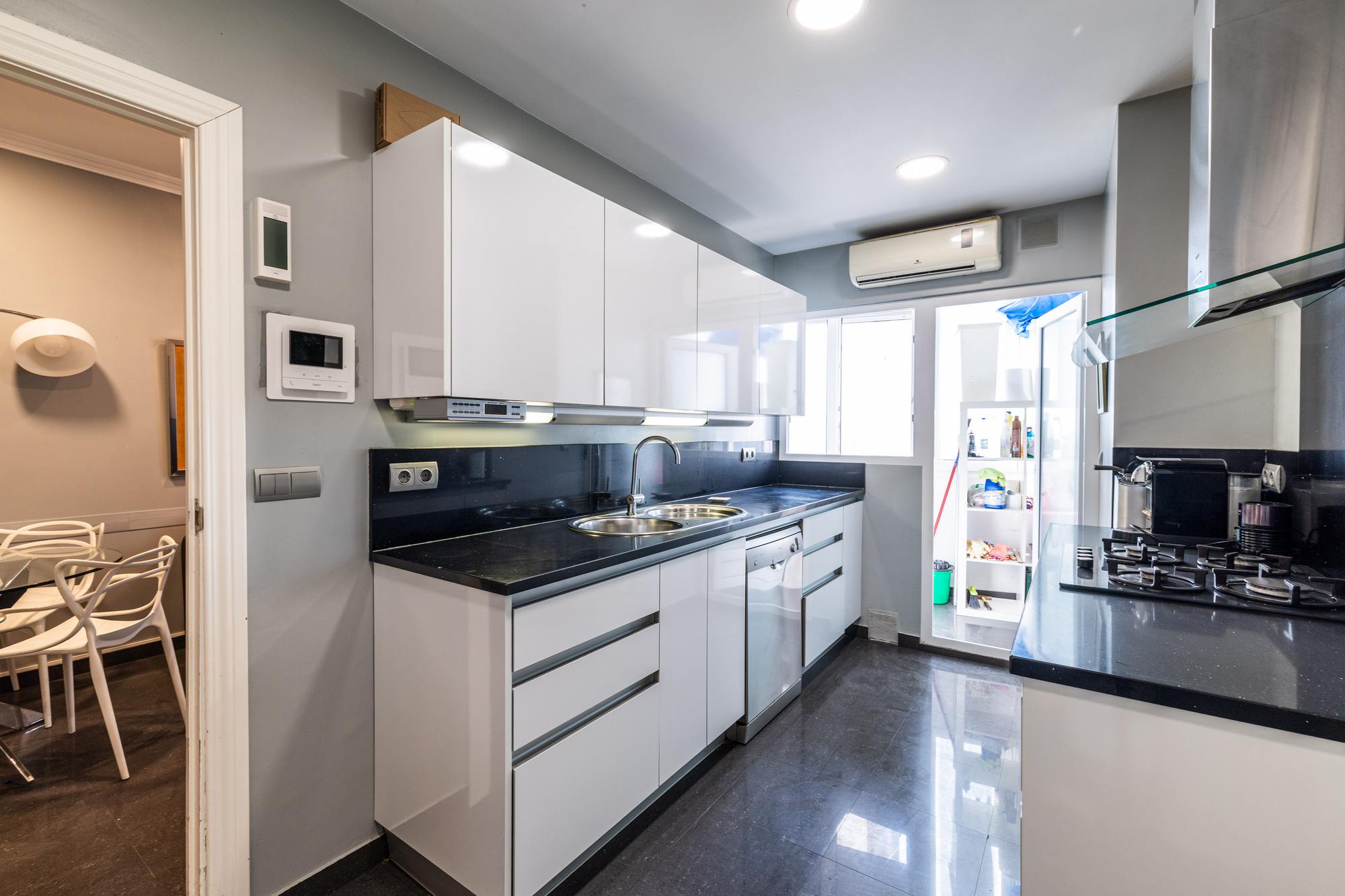 living - 167m² apartment for sale in Ríos Rosas, Madrid - gallery - 4