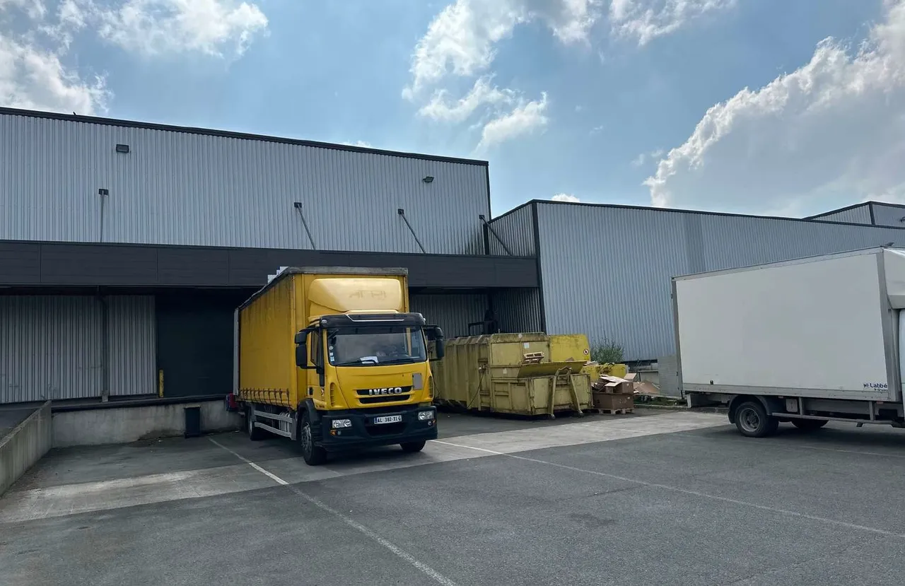 logistics - Activités / Bureaux À Louer - gallery - 2