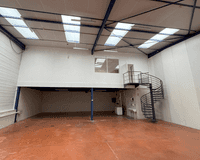 logistics - Activités / Bureaux À Louer - gallery thumbnail - 8