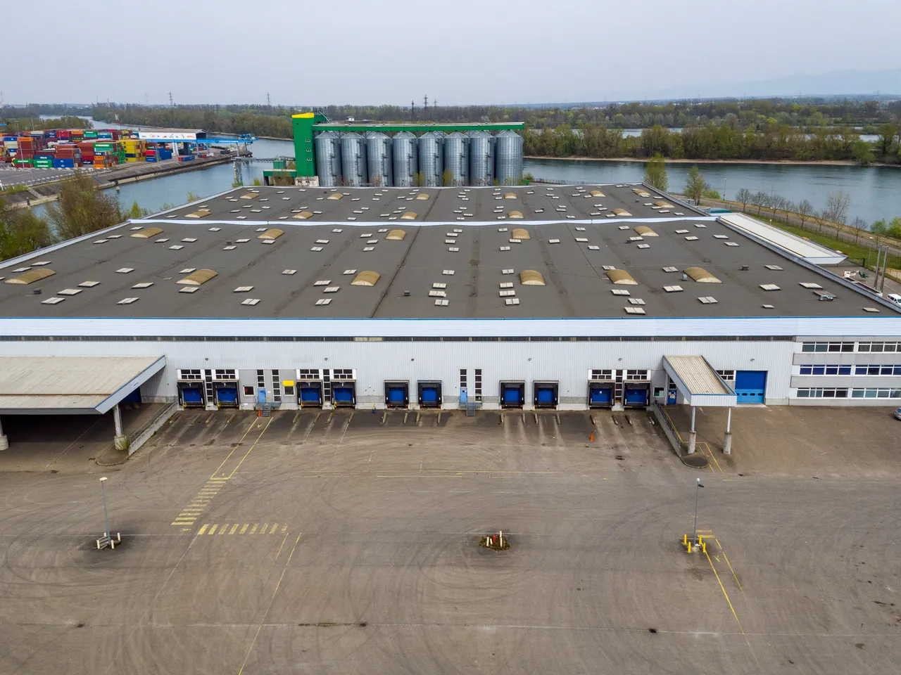 logistics - Entrepôt Logistique À Louer - gallery - 2
