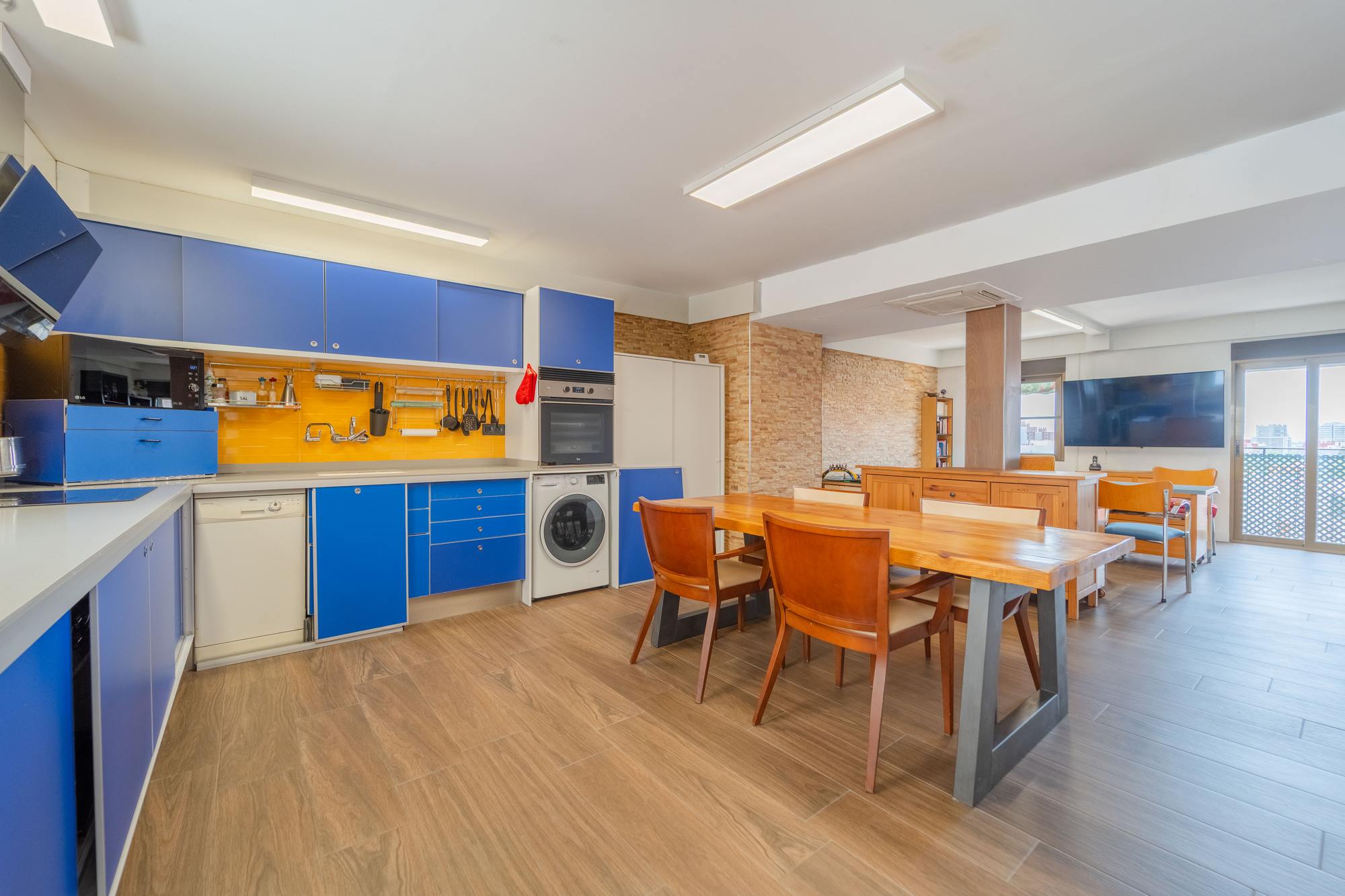 living - 88m² apartment for sale in Ruzafa, Valencia - gallery thumbnail - 6