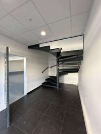 logistics - Activités / Bureaux À Louer - gallery thumbnail - 4